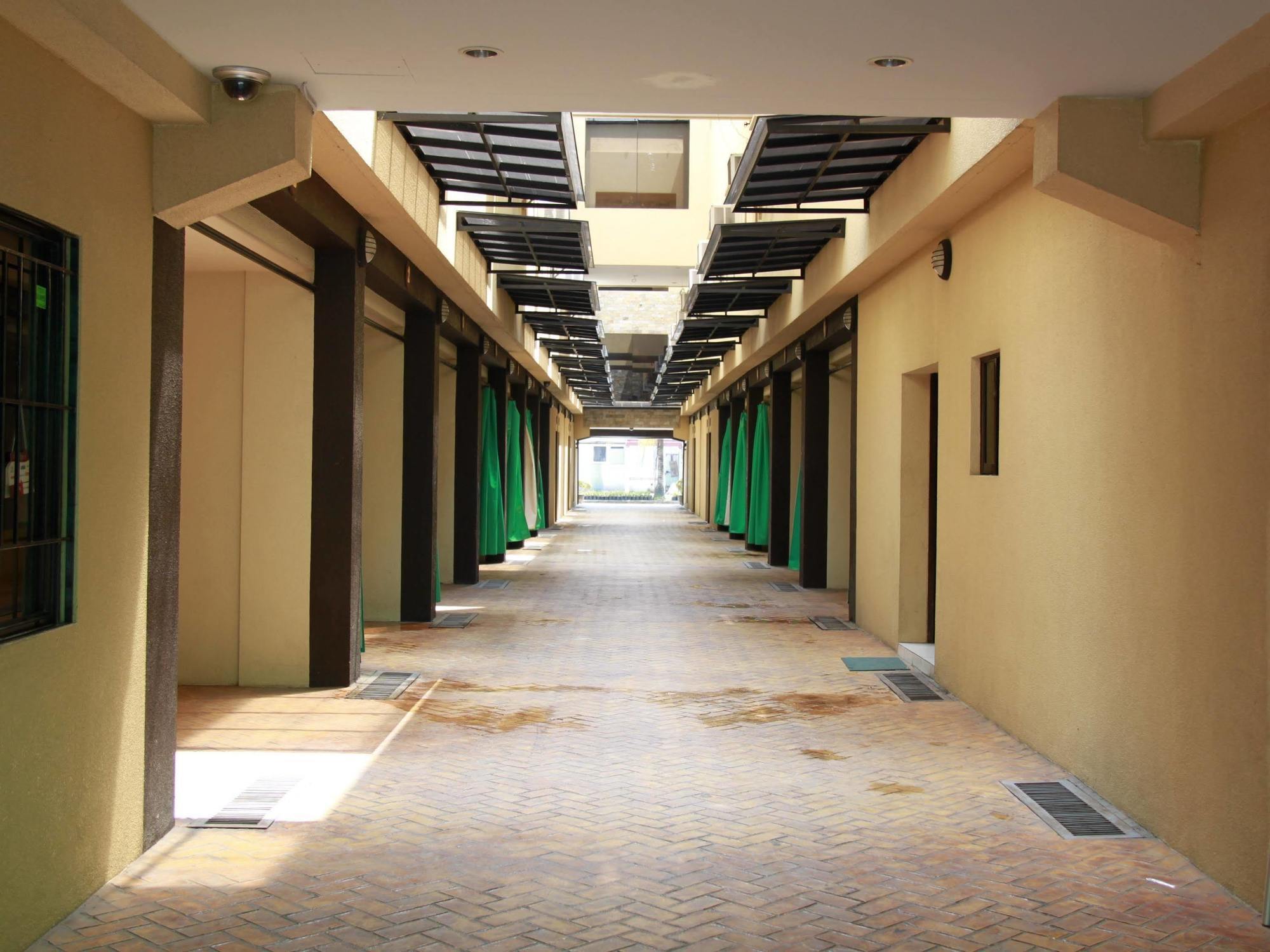 Casa Oliva Spa Residences Malolos エクステリア 写真