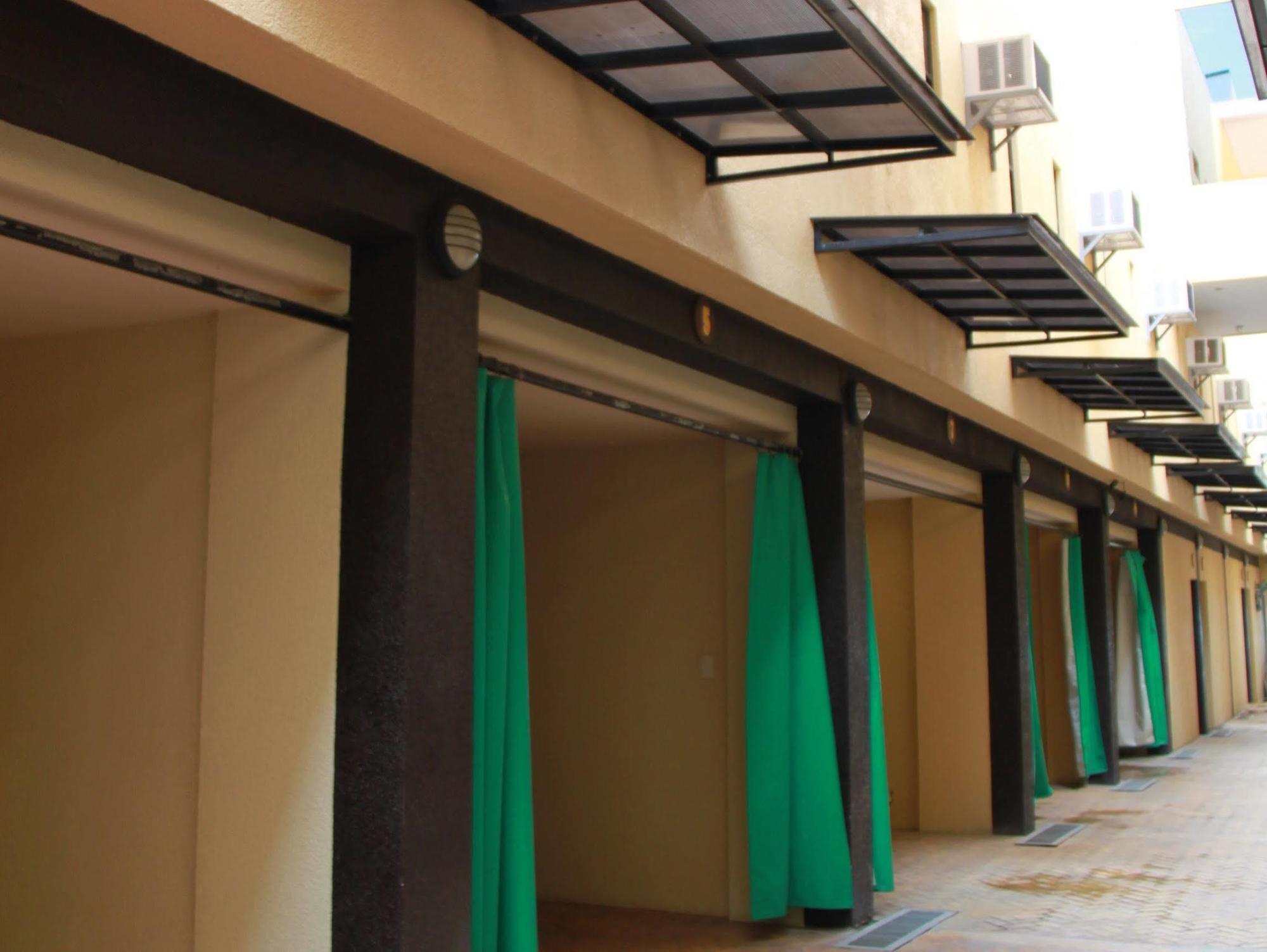 Casa Oliva Spa Residences Malolos エクステリア 写真